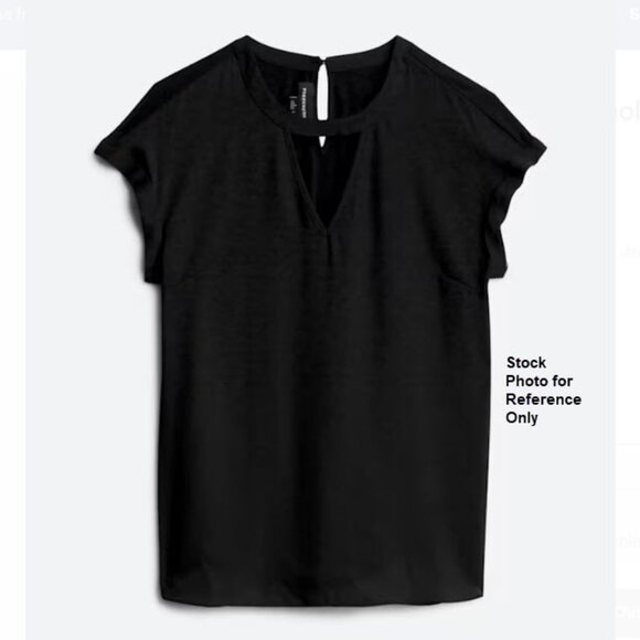 FORTUNE + IVY Margaret Keyhole Detail Blouse - Picture 1 of 3